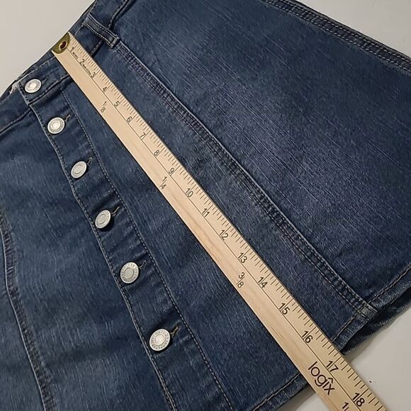 6 LIKE NEW STRETCH DENIM A LINE FULL ACADEMIA BUTTON FLY SKIRT MOSSIMO MEDIUM - Picture 2 of 7
